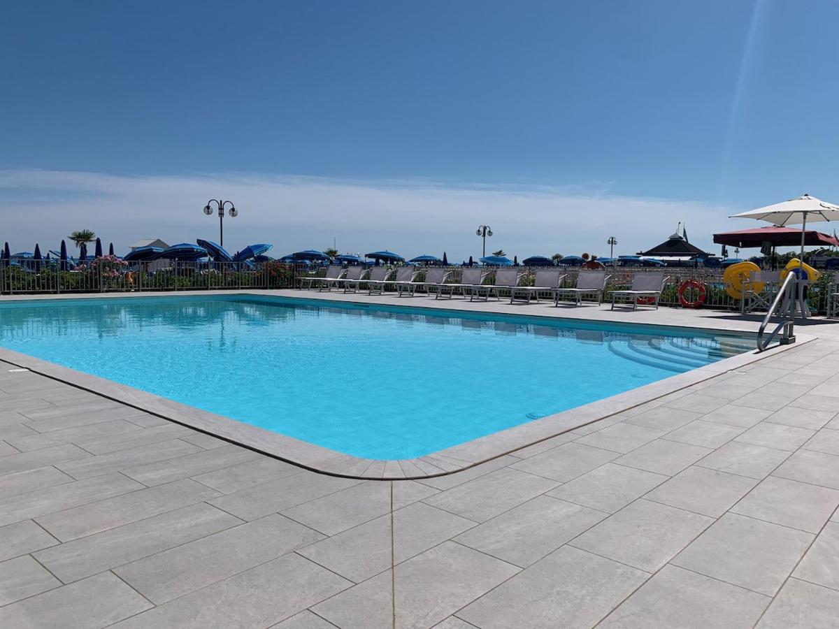 Residence Apollo - Home Immobiliare Jesolo Exteriör bild